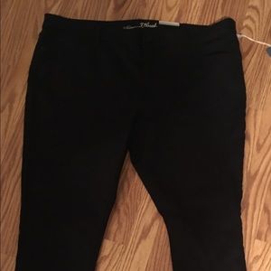 22W Universal Thread Black Skinny Jeggings